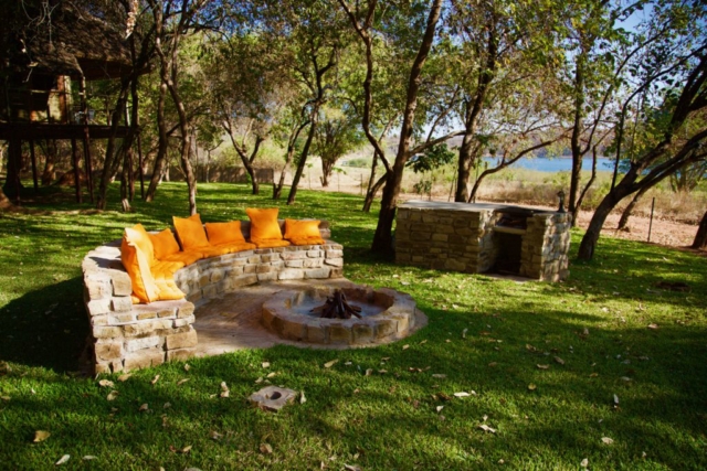 Lotri Bay, Lake Kariba, Zambia - Treetops